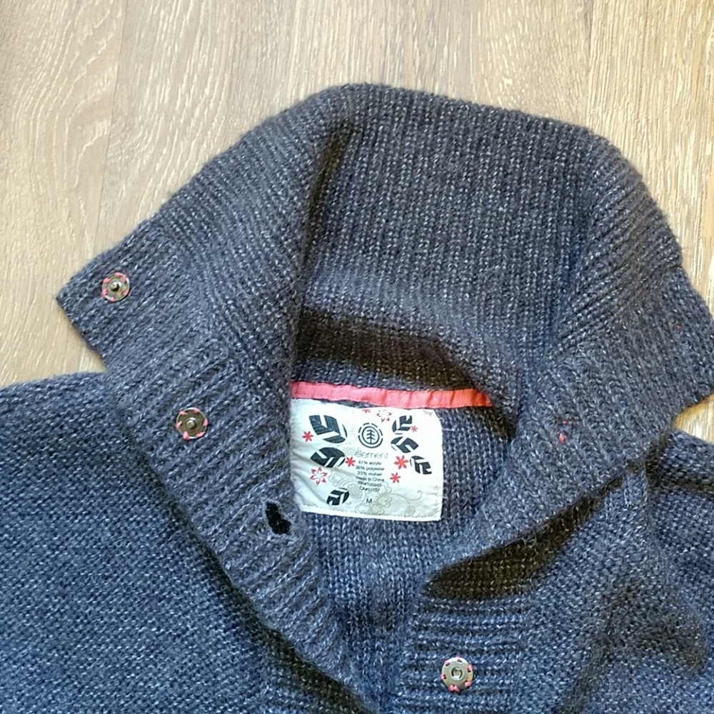 Element Sweater - Picture 2 of 5